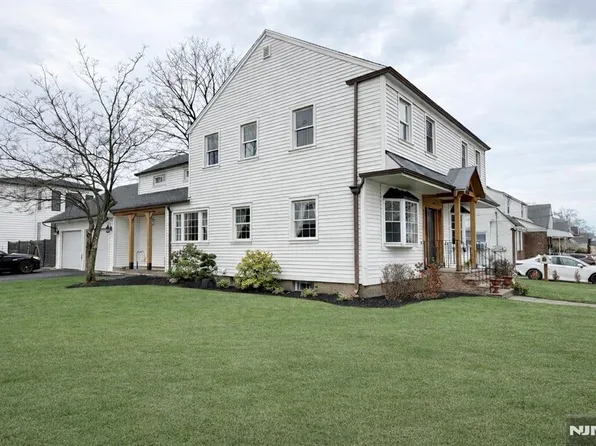 30-11 Rosalie St, Fair Lawn, NJ 07410