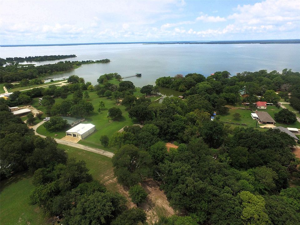 1st image of Little Oaks Dr