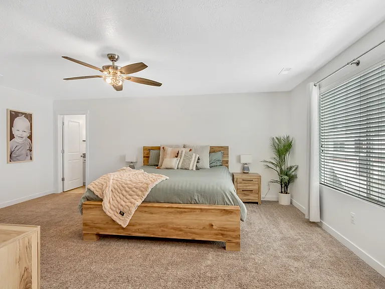 427 S Sunland Way — Photo 11