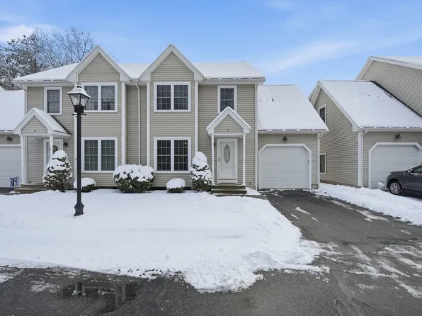 5 Olde Plains Holw Unit 5, South Hadley, MA 01075