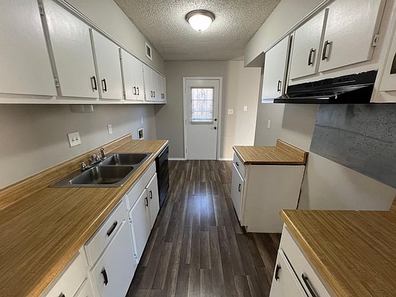 Kitchen - photo 1