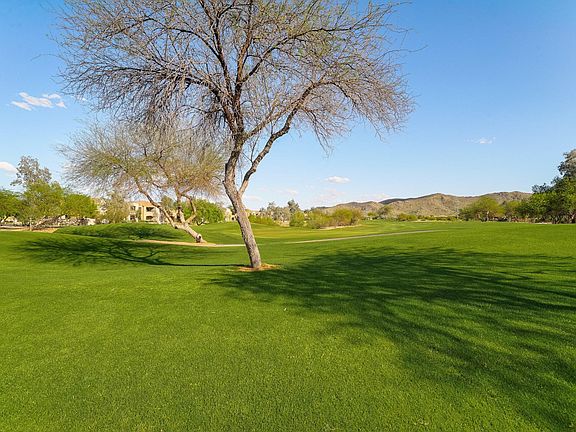 Golf Course Communityn Views