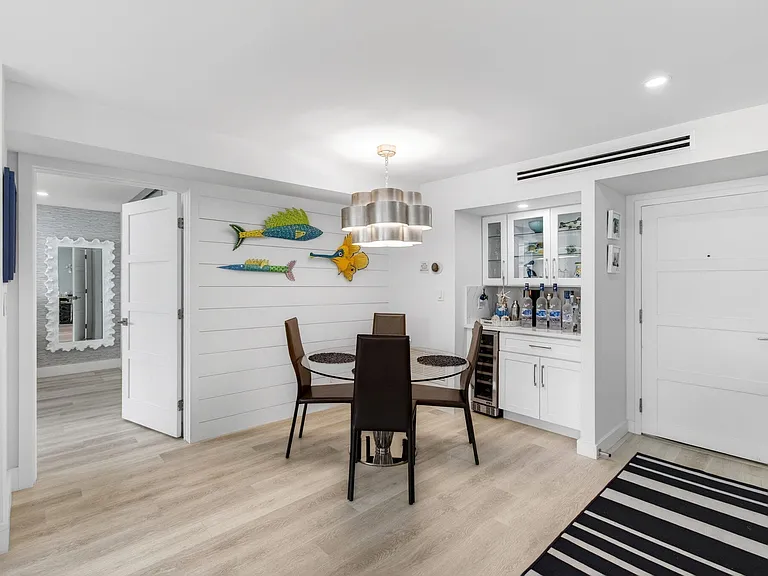 1236 Hillsboro Mile Bch #406 — Photo 23