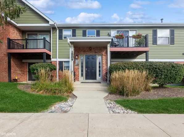 1509 Raymond Dr APT 102, Naperville, IL 60563