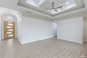 4 bed, 2.5 bath, 1825 sqft, $2,400 — Photo 2
