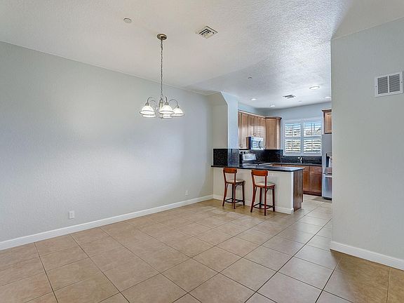 3rd image of 1837 N Dixie Highway #1837