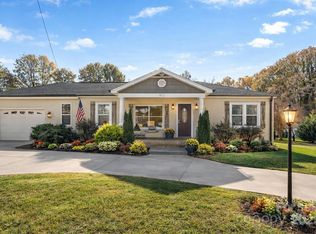 492 14th Ave NE, Hickory, NC 28601