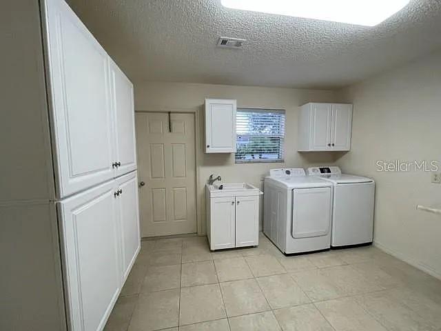 1704 Lisette Way — Photo 14