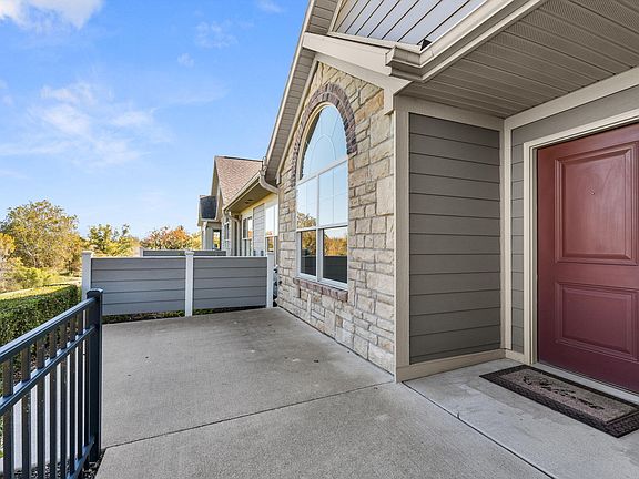 5th image of 1191 Riverview Dr