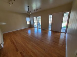 8203 Park Ave SE #1, Snoqualmie, WA 98065