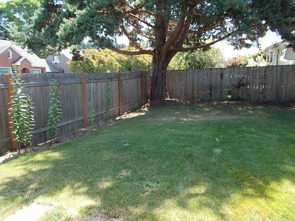 side yard