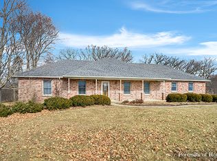 16125 Burr Oak Rd, Plano, IL 60545