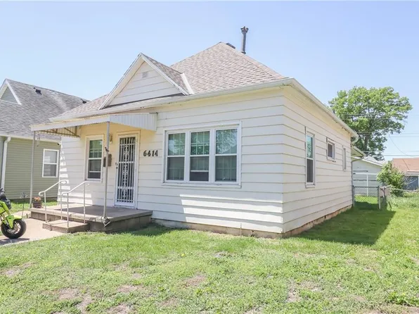6414 Carnegie St, Saint Joseph, MO 64504