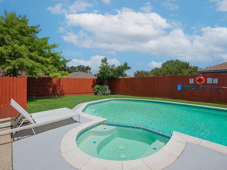 1613 E Spring Valley Rd — Photo 46