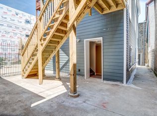 2135 W. 19th St, Chicago, IL 60608