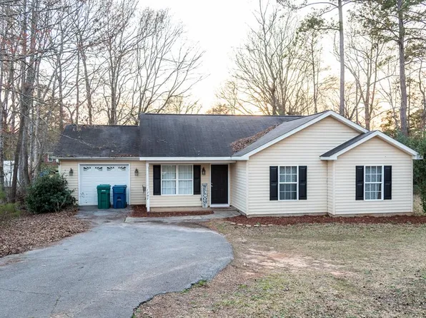 1707 Durst Ave E, Greenwood, SC 29649