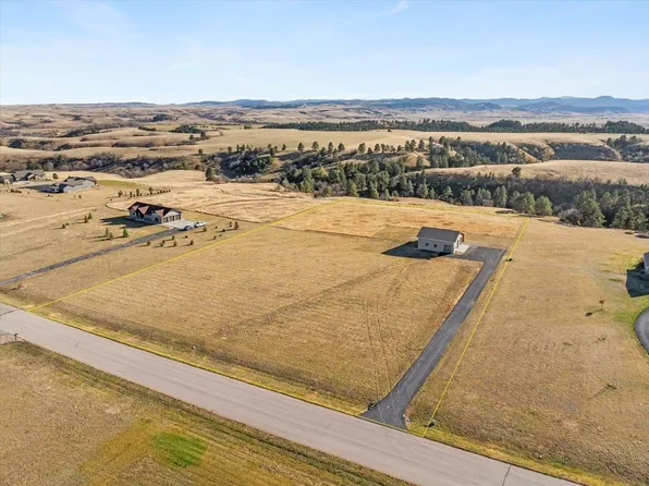11031 Wagon Box Dr, Belle Fourche, SD 57717
