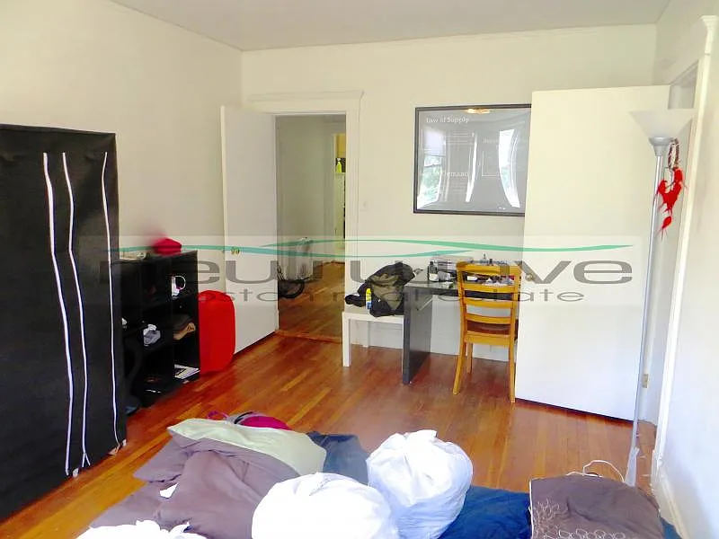 2 bed, 999 sqft, $3,650 — Photo 2