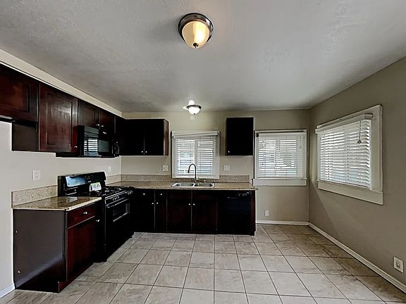 4th image of 5729 Verracio Ct #1