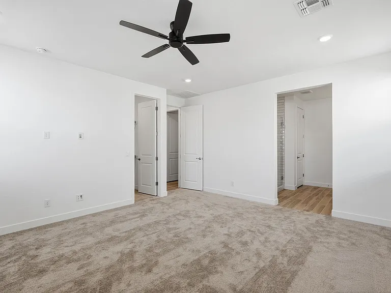 21435 W Meadowbrook Ave — Photo 21