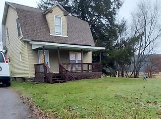 1377 Perry Hwy, Mercer, PA 16137