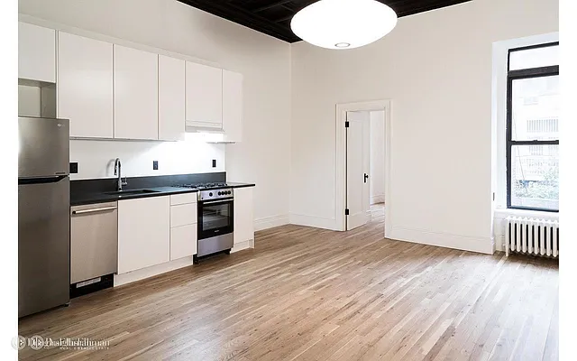 Rented by Douglas Elliman | media 20