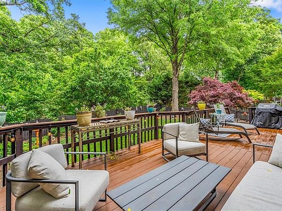 4th image of 6110 Lindley Woods Dr