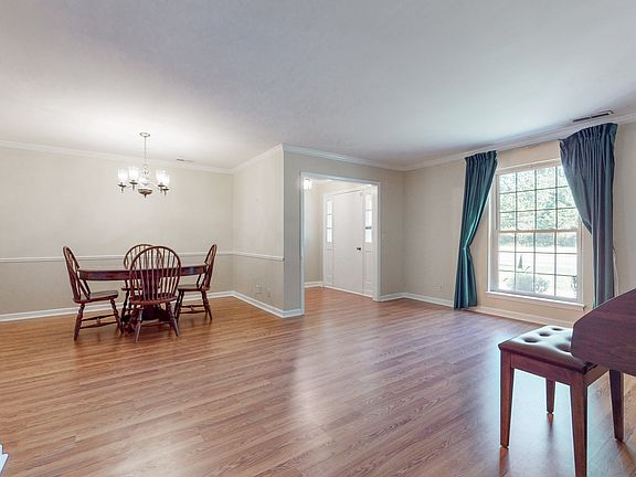 5th image of 1002 E Northfield Blvd APT M101