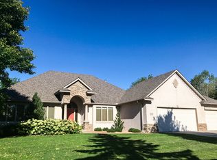 880 Saint Moritz, Victoria, MN 55386