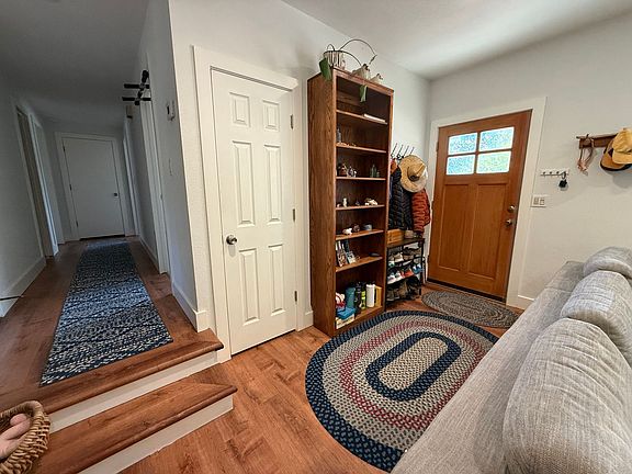 4th image of 60874 Granite Dr