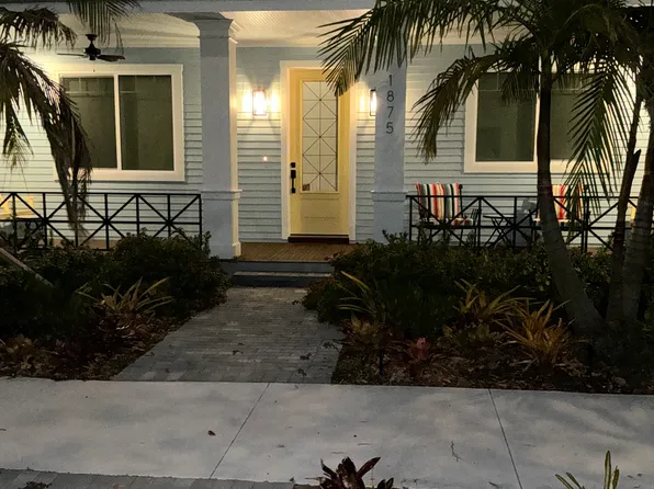 1875 5th St #1, Sarasota, FL 34236