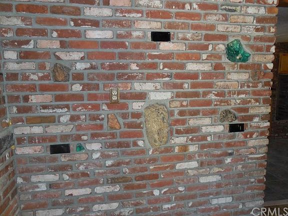 3rd image of 25497 Chicago Ave