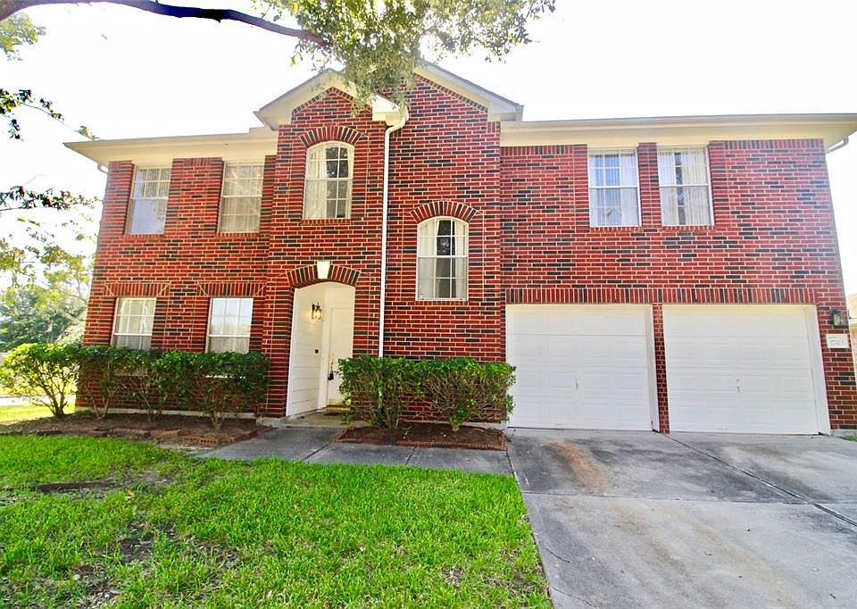 1st image of 17103 Canterbury Green Ct
