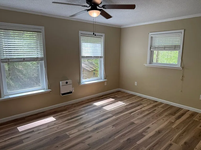 92 Grey Fox Ln — Photo 9