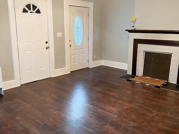 3rd image of 64 Waller Ave #64