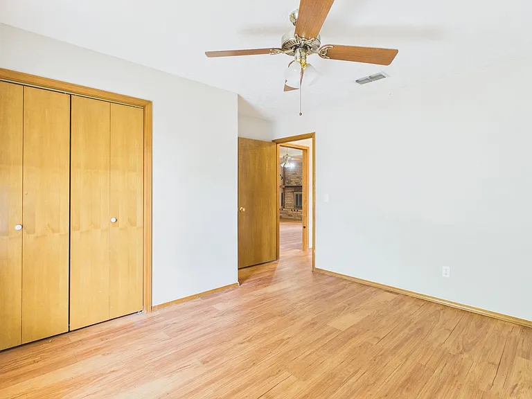 5822 Syracuse Dr — Photo 27