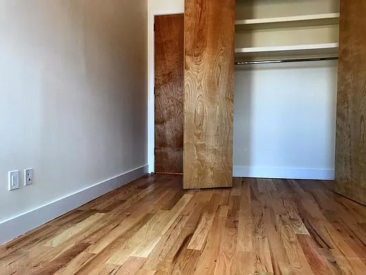 Rented by NY Living Solutions | media 22