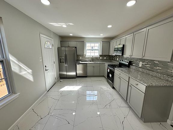 2nd image of 18525 Heather Glen Ct