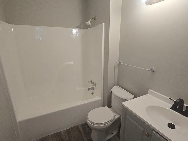 408 Simonton St — Photo 7
