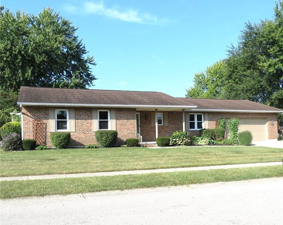 1st image of 1203 Colonial Dr