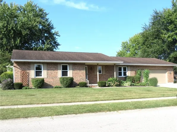 1203 Colonial Dr, Sidney, OH 45365