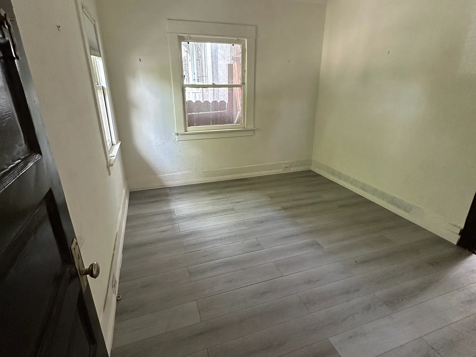 1427 Kellam Ave — Photo 2