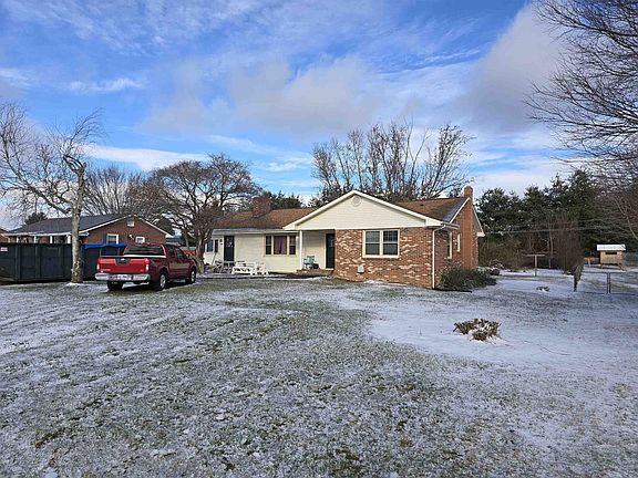 3rd image of 5928 Jewell Ave