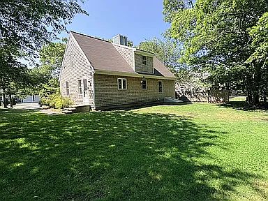 3rd image of 30 Fernwood Cir