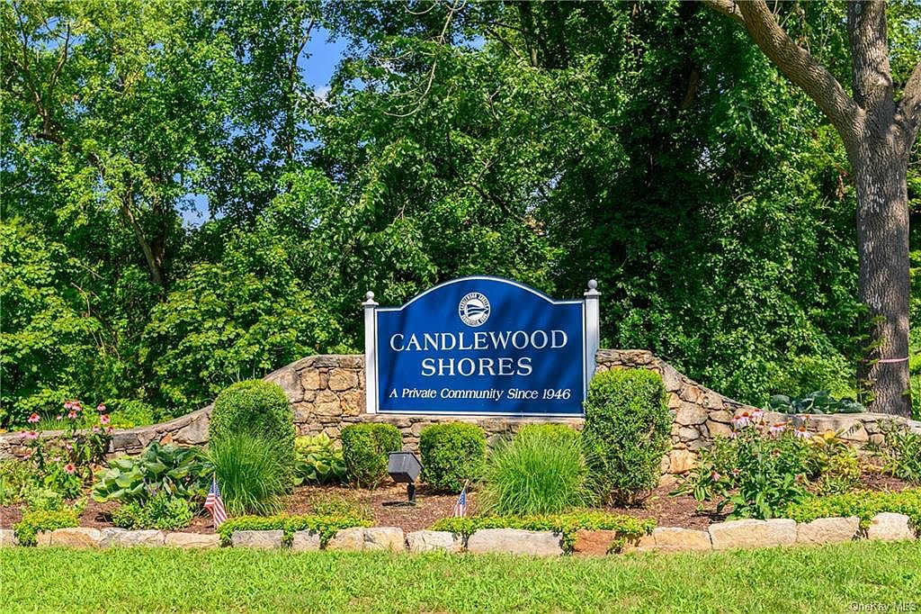 50 North Lake Shore Drive, Brookfield, CT 06804 Zillow