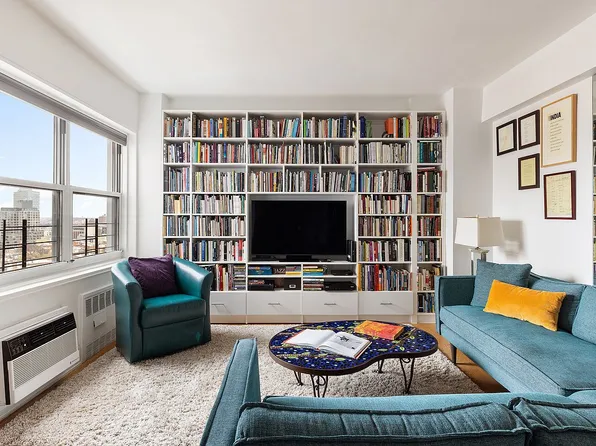 10 Plaza St E APT 15D, Brooklyn, NY 11238