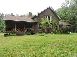 2110 Center St, East Aurora, NY 14052