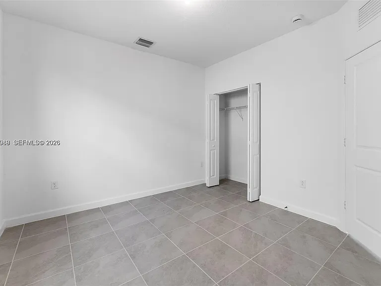 2960 SE 23rd Ave — Photo 2