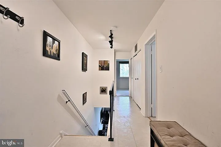 2212 S Randolph St #1 — Photo 31