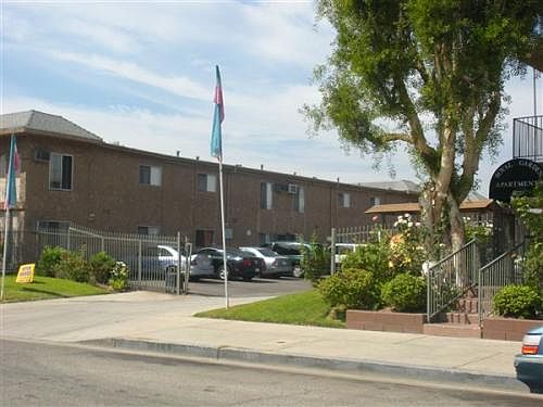 3rd image of 6730 Riverton Ave APT 120